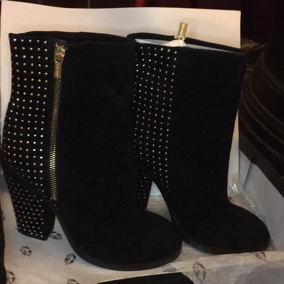 The coolest boots ever - Picture 2 of 3